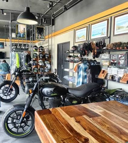 SalluBiker showroom interior